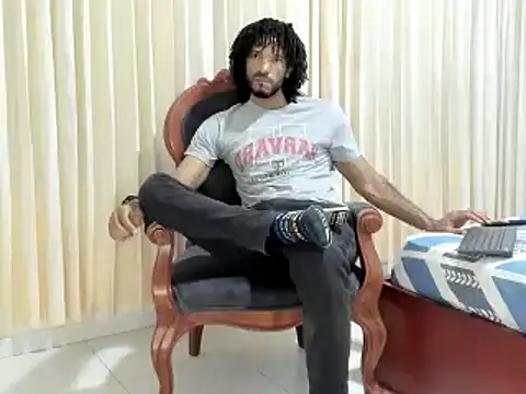 Snapshot of KarlMarley1 chatting on February 2025 02:11:02 AM KarlMarley1 online show from February 2025 02:11:02 AM