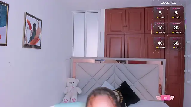 zulyjones online show from May 2026 01:05:02 PM