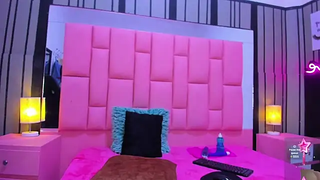 Snapshot of Brithanyslim chatting on December 2024 08:04:01 PM Brithanyslim online show from December 2024 08:04:01 PM