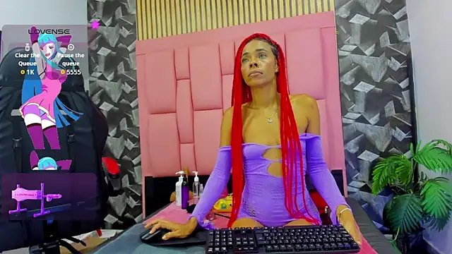 Brithanyslim online show from April 2026 07:08:02 PM