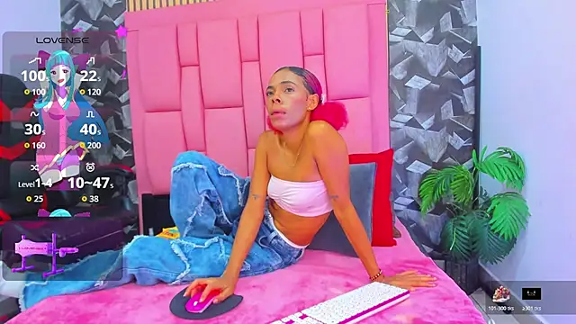 Brithanyslim online show from May 2026 07:33:01 PM