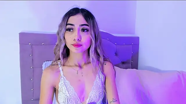 Annyy Ricee28 online show from September 2025 01:22:02 PM