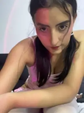 EmySofia online show from March 2026 04:17:02 AM