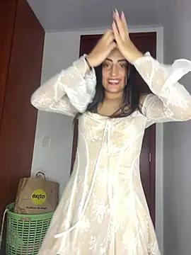 EmySofia online show from July 2026 04:38:01 AM