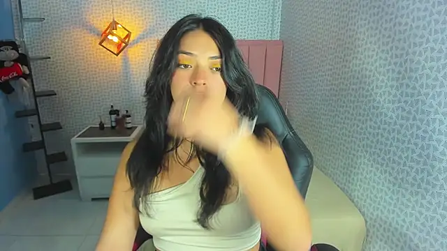 Snapshot of DENISERICHARD2 chatting on September 2025 02:45:01 AM DENISERICHARD2 online show from September 2025 02:45:01 AM