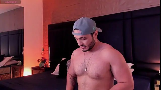 JossAckland online show from September 2025 08:24:02 PM