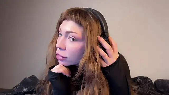 Snapshot of PaulaPratt chatting on December 2024 07:39:01 AM PaulaPratt online show from December 2024 07:39:01 AM