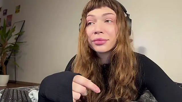 Snapshot of PaulaPratt chatting on January 2025 08:55:02 AM PaulaPratt online show from January 2025 08:55:02 AM