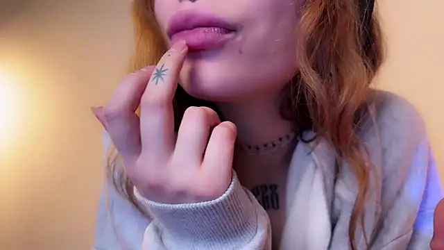 Snapshot of PaulaPratt chatting on January 2025 06:22:02 AM PaulaPratt online show from January 2025 06:22:02 AM