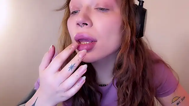 Snapshot of PaulaPratt chatting on January 2025 04:04:01 AM PaulaPratt online show from January 2025 04:04:01 AM