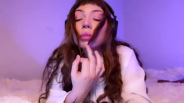 Snapshot of PaulaPratt chatting on January 2025 02:43:01 AM PaulaPratt online show from January 2025 02:43:01 AM