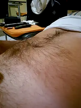 Snapshot of 1talianBeutifulCock chatting on January 2025 03:40:02 PM 1talianBeutifulCock online show from January 2025 03:40:02 PM