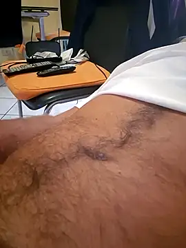 1talianBeutifulCock online show from October 2025 03:01:02 PM