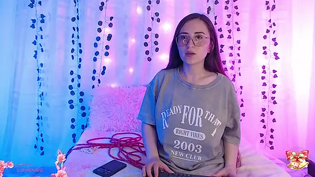 Snapshot of centaurigirl chatting on December 2024 01:04:02 AM centaurigirl online show from December 2024 01:04:02 AM