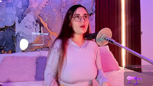 centaurigirl online show from October 2025 02:52:01 AM