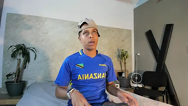 ada-brooke online show from February 2025 09:58:01 PM