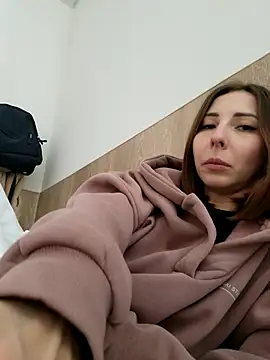 Snapshot of _Moriko_ chatting on February 2025 08:55:01 AM Moriko online show from February 2025 08:55:01 AM