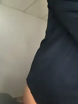 Snapshot of Amaliu_ chatting on October 2025 01:56:02 PM Amaliu online show from October 2025 01:56:02 PM