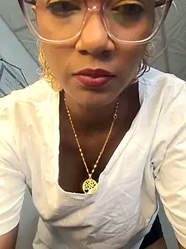 Snapshot of Amaliu_ chatting on February 2026 02:03:01 PM Amaliu online show from February 2026 02:03:01 PM