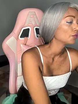Amaliu  online show from May 2026 03:28:01 PM