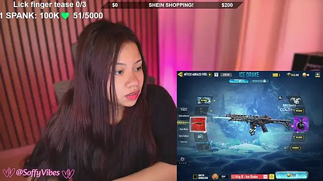 Snapshot of soffyvibes- chatting on November 2025 06:51:02 PM soffyvibes- online show from November 2025 06:51:02 PM