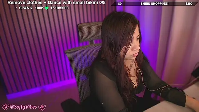 Snapshot of soffyvibes- chatting on December 2025 10:29:02 PM soffyvibes- online show from December 2025 10:29:02 PM