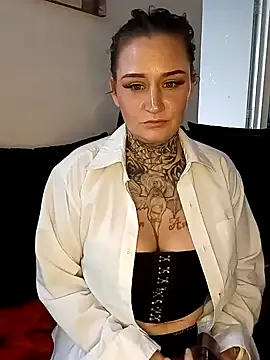 Lisacasandra online show from December 2024 10:42:01 PM