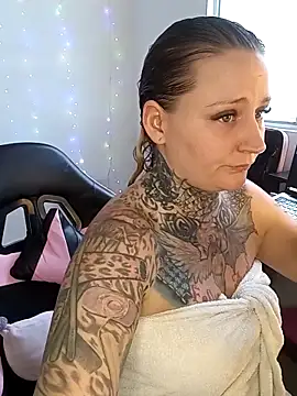 Lisacasandra online show from March 2025 06:32:01 PM