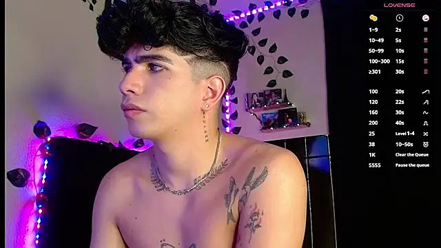 LyleBennett  online show from February 2025 01:50:02 PM