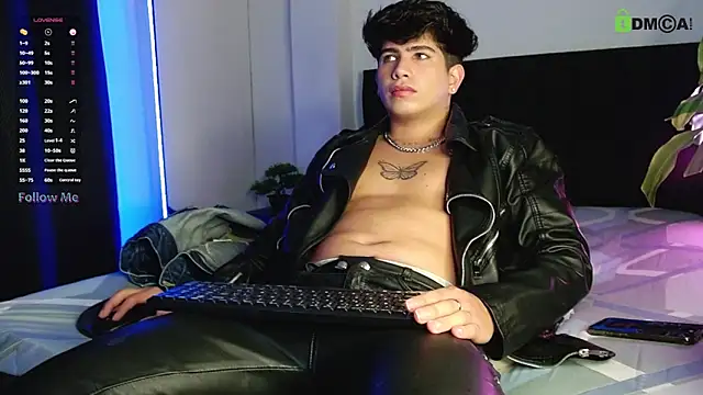 LyleBennett  online show from October 2025 01:53:01 PM