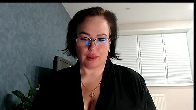 Snapshot of Nora_Star chatting on December 2025 06:04:01 PM Nora Star online show from December 2025 06:04:01 PM