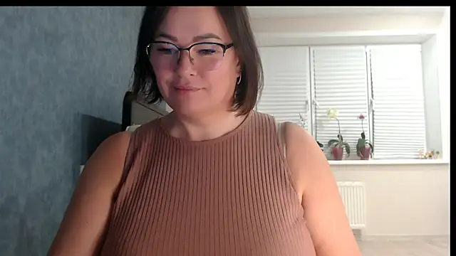 Nora Star online show from March 2026 07:47:01 PM