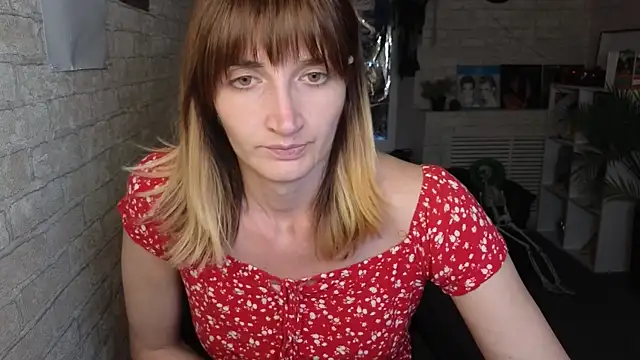 Nika Kitten online show from May 2026 10:42:02 AM