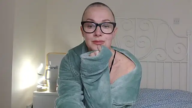 Snapshot of ELEGANT-ARIA36 chatting on February 2026 05:16:01 PM ELEGANT-ARIA36 online show from February 2026 05:16:01 PM