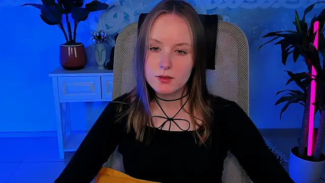 VivienLeeigh online show from December 2024 07:22:01 PM