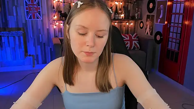 VivienLeeigh online show from December 2024 08:21:02 PM