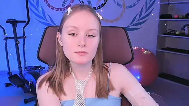 VivienLeeigh online show from December 2024 03:30:02 PM