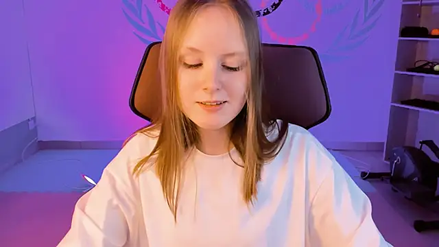 VivienLeeigh online show from December 2024 04:22:01 PM