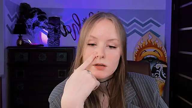 VivienLeeigh online show from February 2025 12:16:02 PM