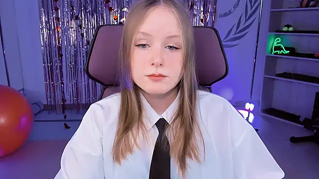 VivienLeeigh online show from March 2025 09:02:01 AM