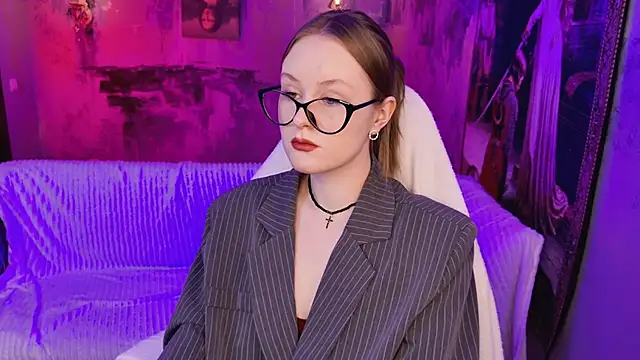 VivienLeeigh online show from April 2026 05:38:02 AM