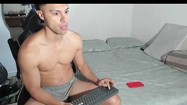 Snapshot of tylermorgan00 chatting on October 2025 01:42:02 PM tylermorgan00 online show from October 2025 01:42:02 PM