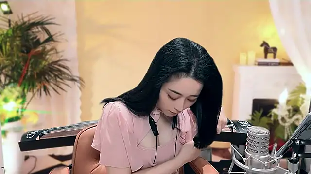 Tian-xin-999 online show from March 2025 04:13:02 PM