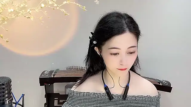 Tian-xin-999 online show from September 2025 03:44:02 PM