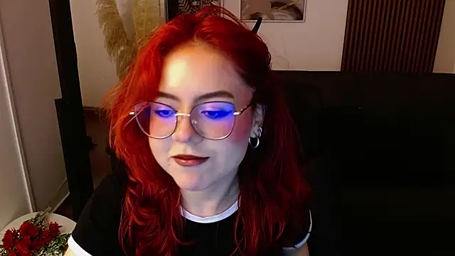 Snapshot of crimson_tati_ chatting on March 2025 07:08:02 AM crimson tati online show from March 2025 07:08:02 AM