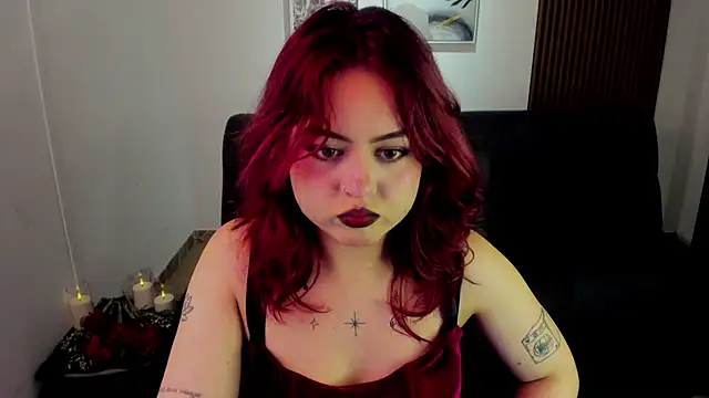 Snapshot of crimson_tati_ chatting on November 2025 03:28:02 AM crimson tati online show from November 2025 03:28:02 AM