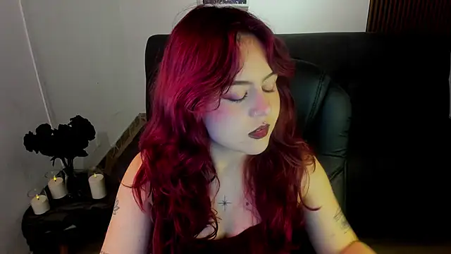 Snapshot of crimson_tati_ chatting on November 2025 03:50:01 AM crimson tati online show from November 2025 03:50:01 AM