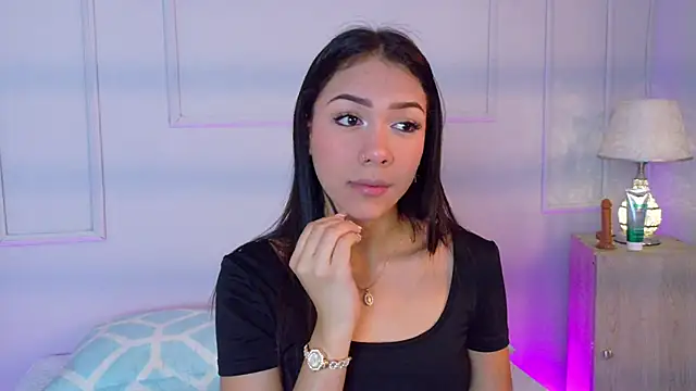 MiaOconner online show from October 2025 08:17:02 PM