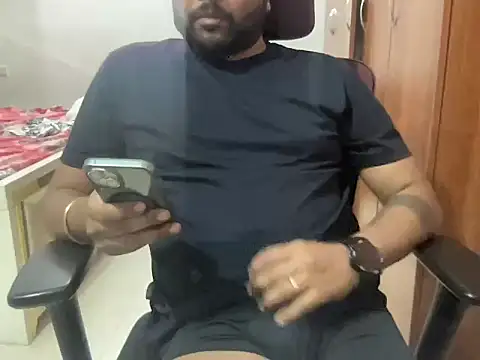 Snapshot of robymeaty chatting on June 2026 09:20:01 PM robymeaty online show from June 2026 09:20:01 PM