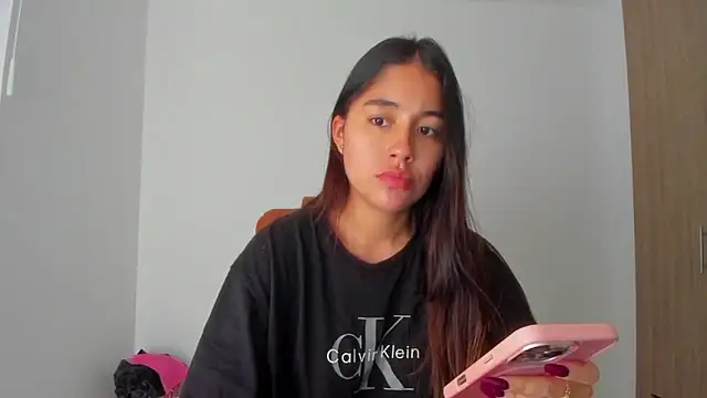 Snapshot of AriaMontgomery chatting on November 2025 01:05:02 AM AriaMontgomery online show from November 2025 01:05:02 AM